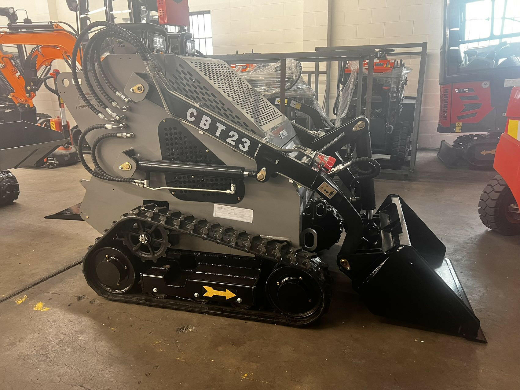 1 Ton, Mini Stand On Skid Loading Mini Crawler | CBT23