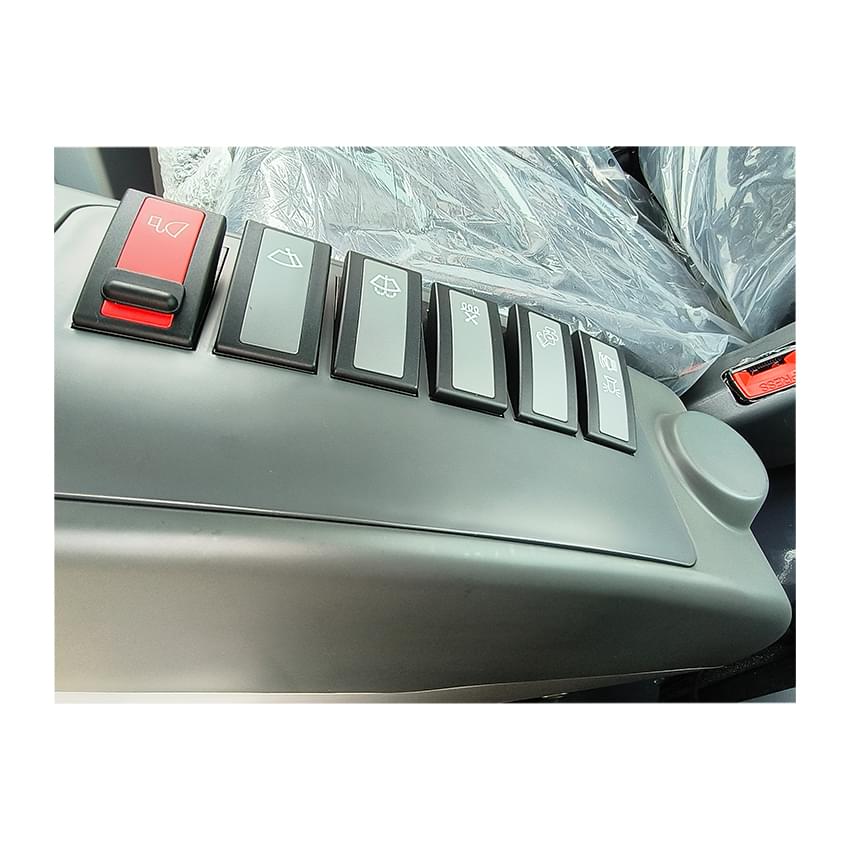 2.8 Ton, Kubota Diesel Engine Mini Excavator w/ Hydraulic Thumb | CFG-35UF