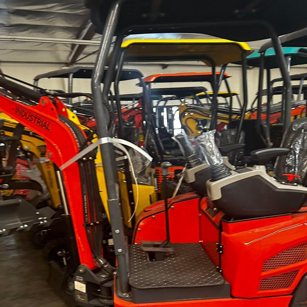 1.4 Ton, Kubota Engine Mini Excavator w/ Side Swing Boom, & Hydraulic Thumb | AGT-QK18K-C