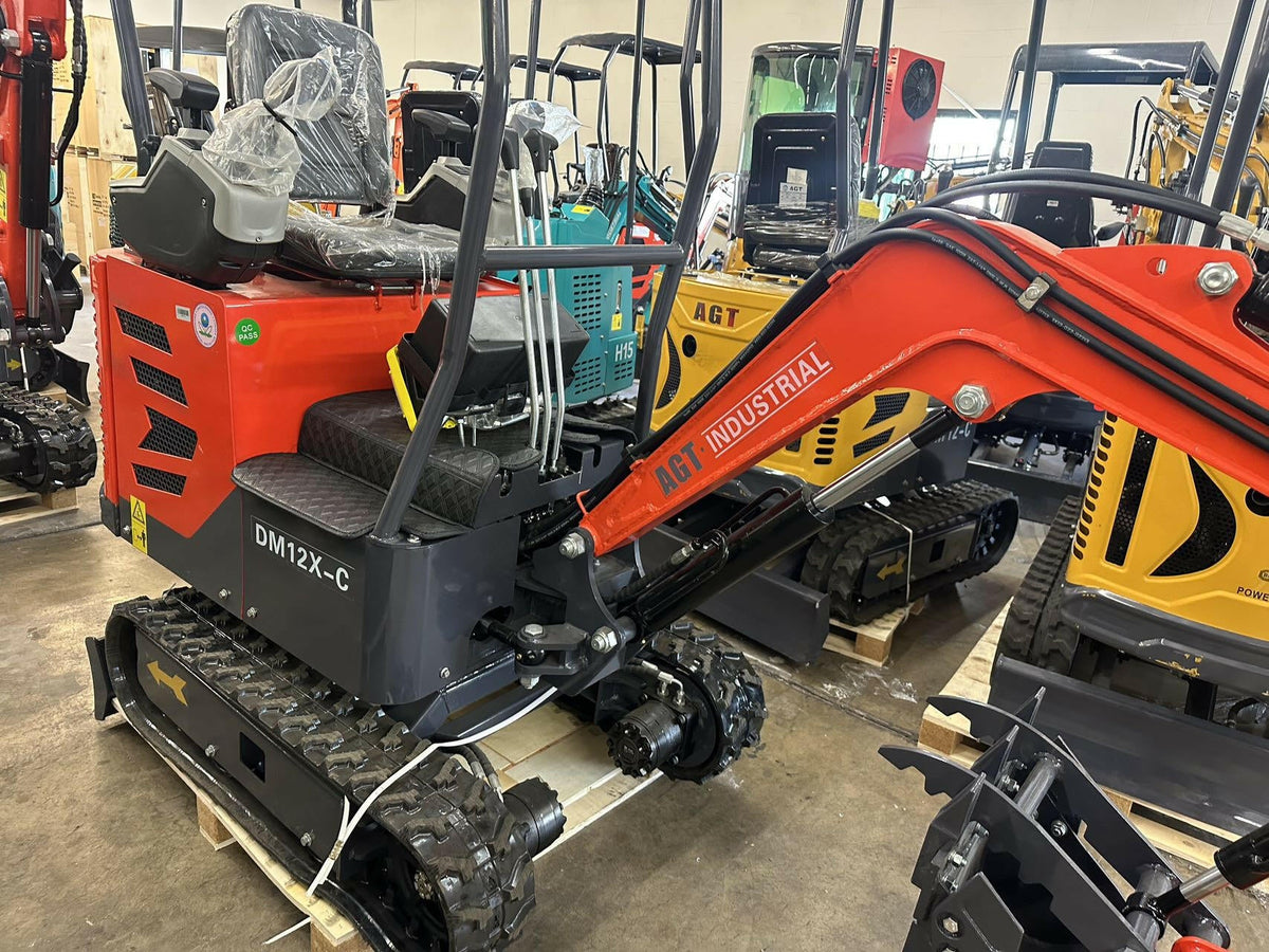 1 Ton, Upgraded Mini Excavator w/ Pilot Control & Swing Boom & Hydraulic Thumb | AGT-DM12X-C
