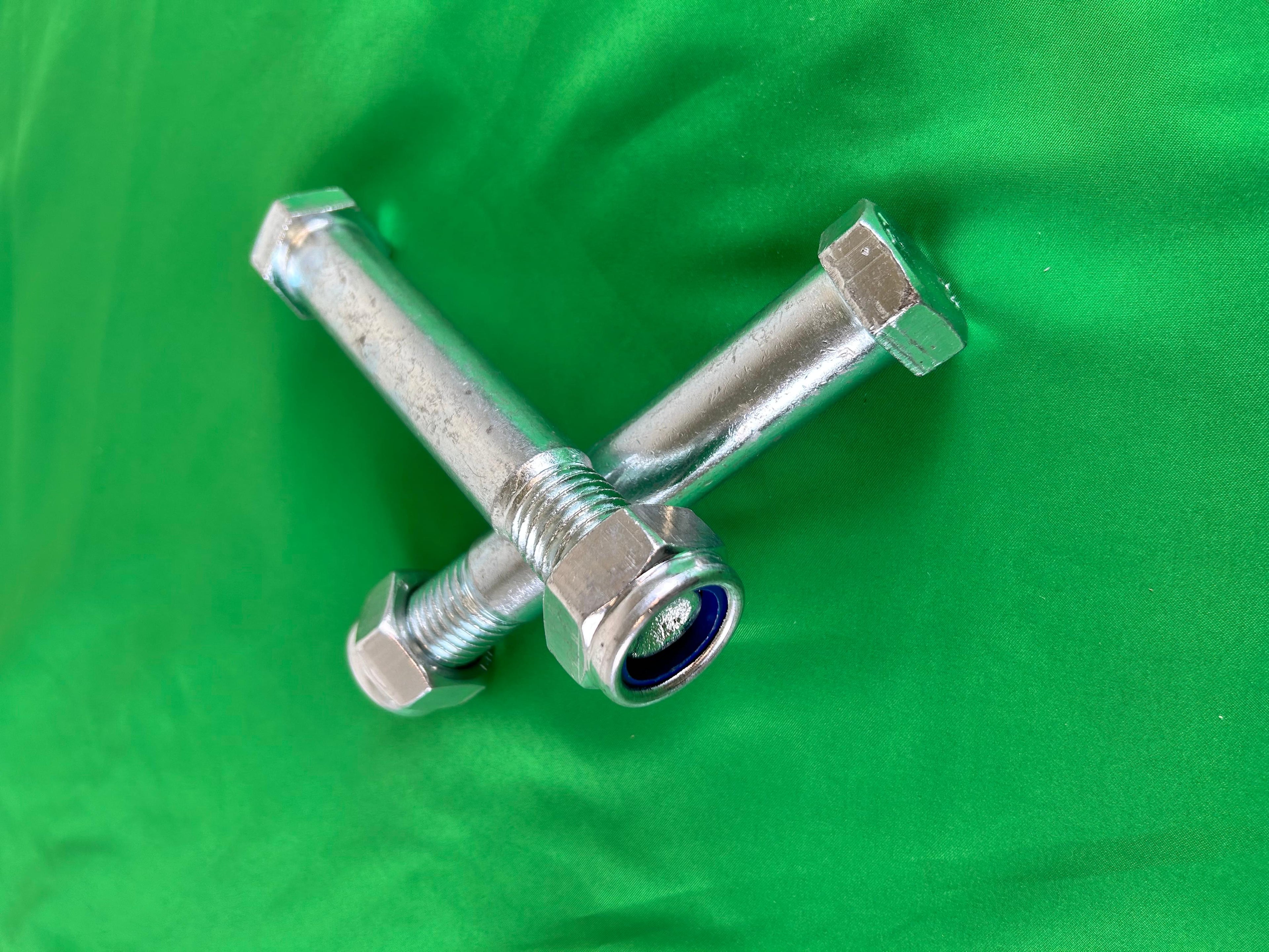 A Set of Bucket Pins Bolt & Nut 25mm | AGT-25MMBKTPIN