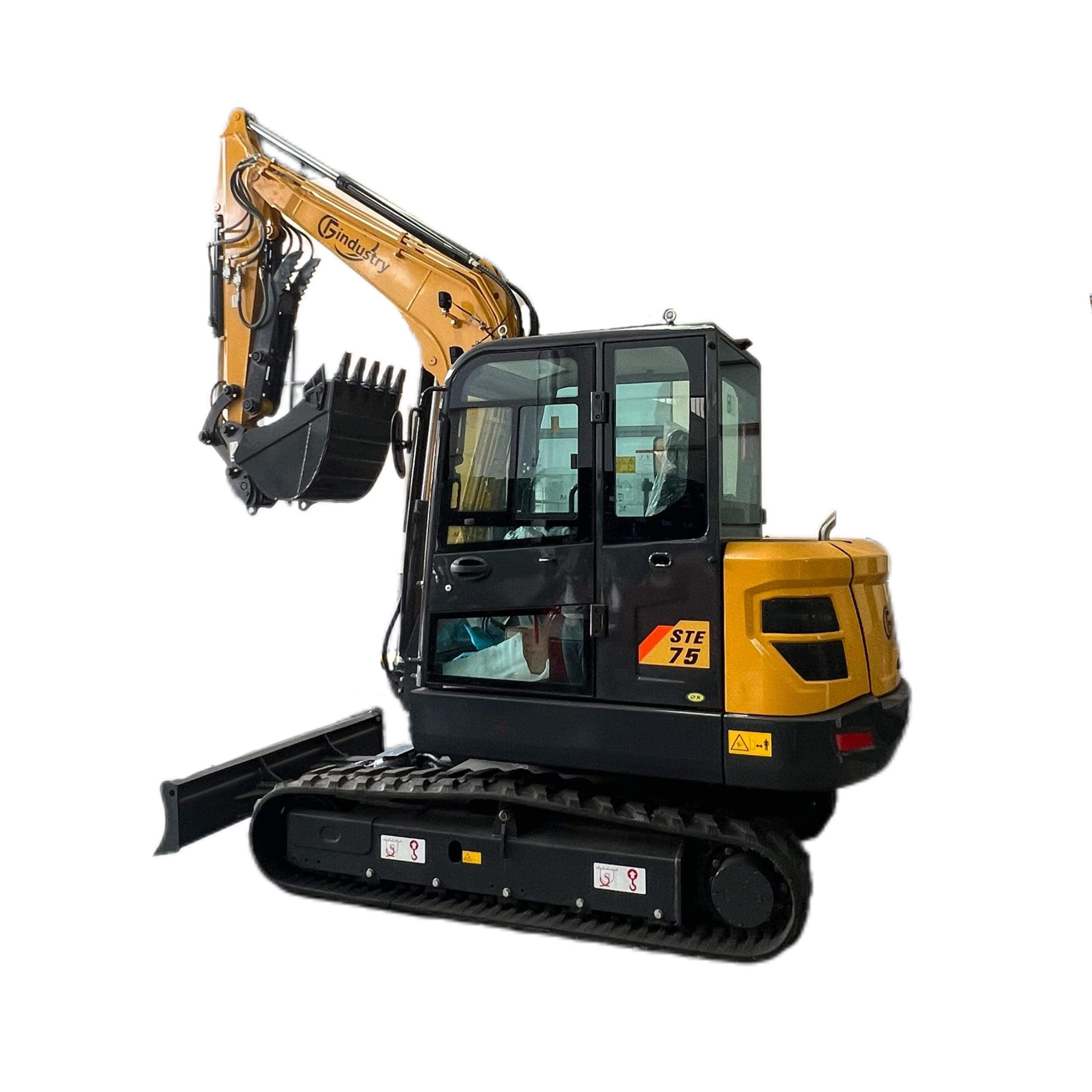 6 Ton Kubota Diesel Engine Excavator W/ Enclosed Cab & Pilot Control | STE75