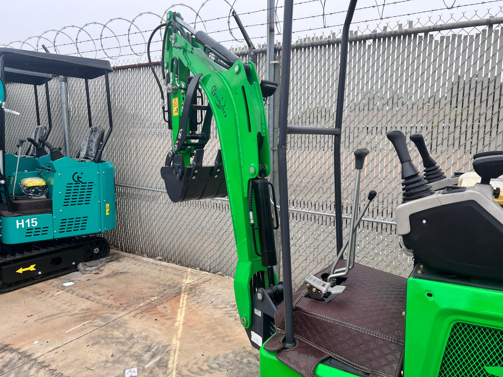 1 Ton, B&S Engine Mini Excavator w/ Hydraulic Thumb & Swing Boom | KX12-CB