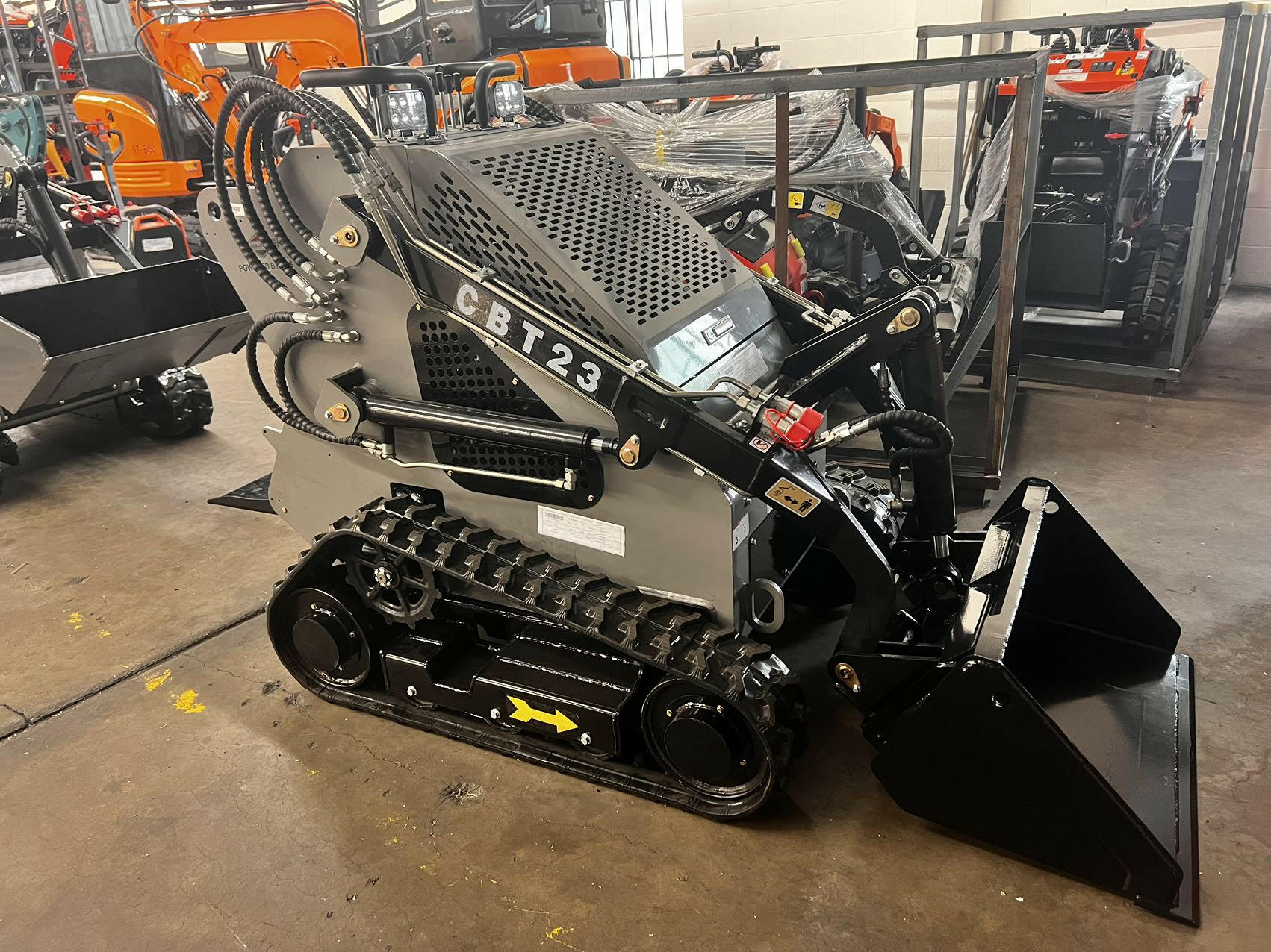 1 Ton, Mini Stand On Skid Loading Mini Crawler | CBT23